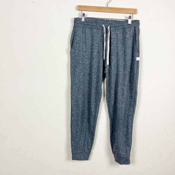 Vuori Pants - Vuori Performance Gray Joggers Size Medium
